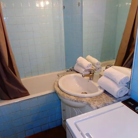 Héliopolis E57 - 4 Personnes * Agde