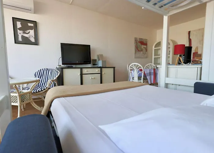 Heliopolis E57 - 4 Personnes Agde